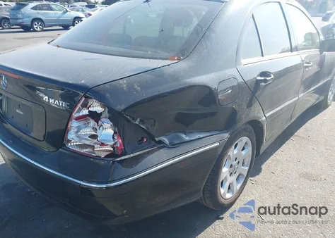 2005 Mercedes-Benz C 320 Luxury 4Matic z USA, uszkodzony, nr VIN WDBRF84J05F655379